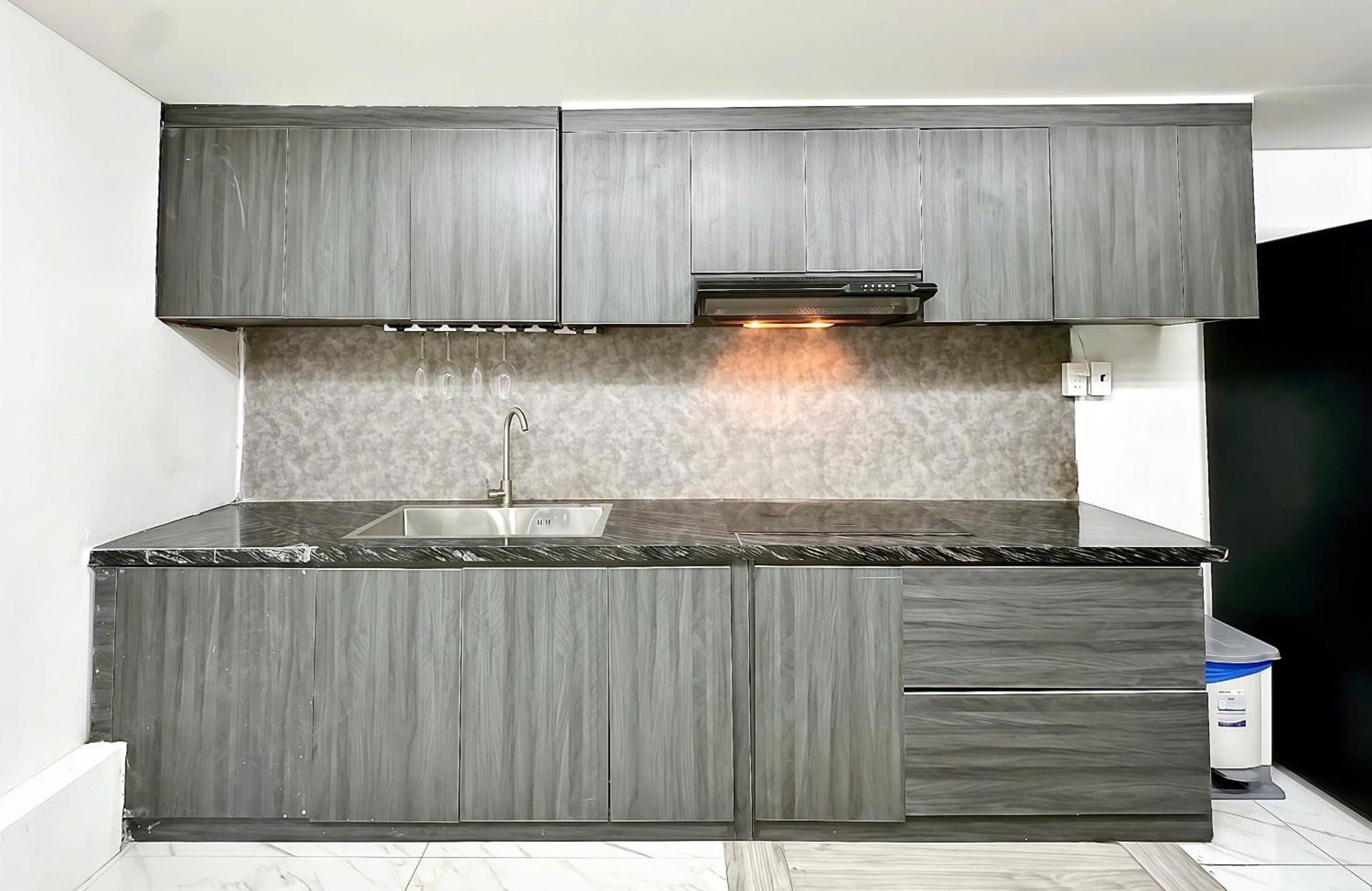 Golden Sun 3 Apartment *